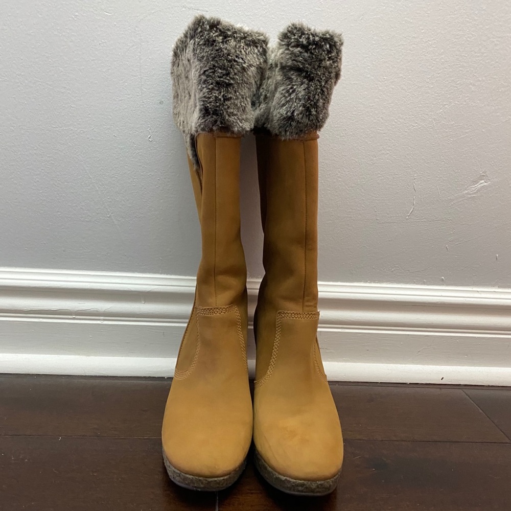 Snow Boots